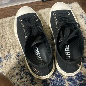 Burberry shoes